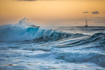 Fototapete - Shining Translucent Ocean Background Shorebreak Wave for Surfing