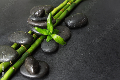 Naklejka na szybę Spa-concept with zen stones and bamboo