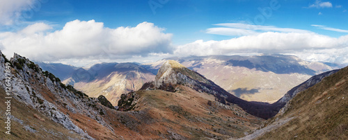 Plakaty Apeniny  panorama-apeninow-w-srodkowych-wloszech-abruzzo