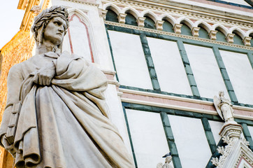 Wall Mural - Dante Alighieri statue in Florence