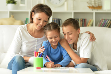 Wall Mural - Portrait of happy family painting