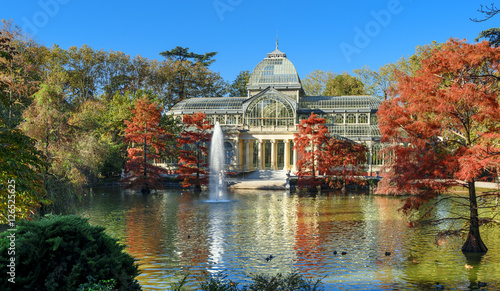 Fotomural  crystal palece of El Retiro park,Madrid
