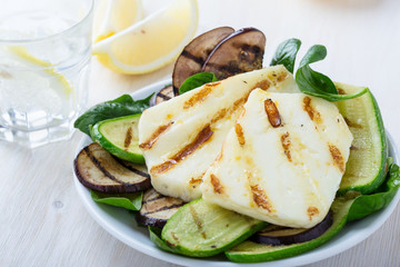 Grilled halloumi salad with eggplant and zucchini