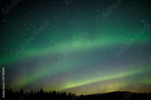 Obraz na płótnie canvas trzyczęściowy "tryptyk" Aurora borealis na alasce
