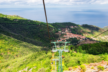 Wall Mural - Gebirge  Monte Capanne Seilbahn