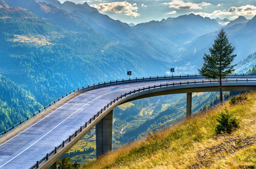 Canvas Print - Serpentine road to the St. Gotthard Pass in the Swiss Alps