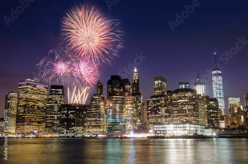 Firework over Manhattan island, New York © creativefamily