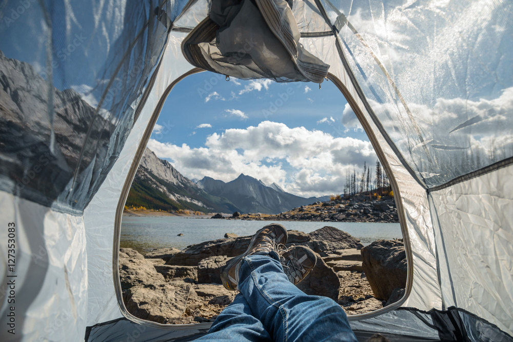 Camping Next To Medicine Lake - obrazy, fototapety, plakaty 