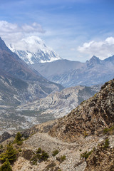 Wall Mural - Beautiful mountain landscape on Annapurna circuit trek in Himalayas, Nepal