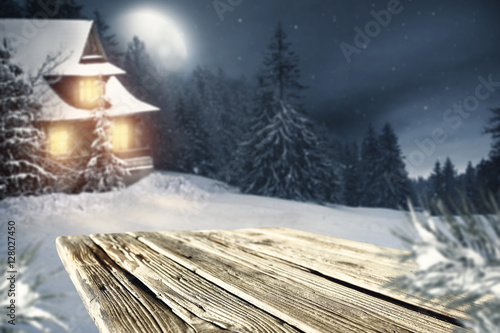 Foto-Tapete - wooden desk and magic xmas night  (von magdal3na)
