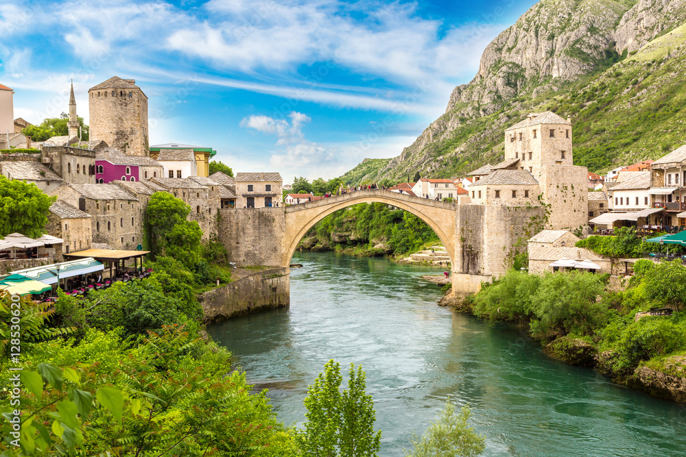 The Old Bridge in Mostar - obrazy, fototapety, plakaty 