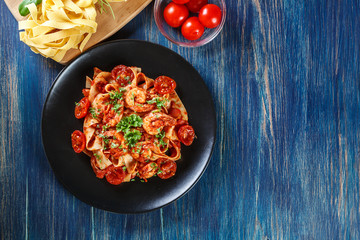 Pappardelle pasta with shrimp, tomatoes and herbs