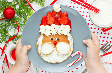 Canvas Print - Santa pancake - Christmas breakfast idea for kids