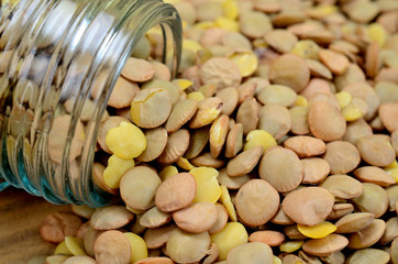 Poster - lentil on table