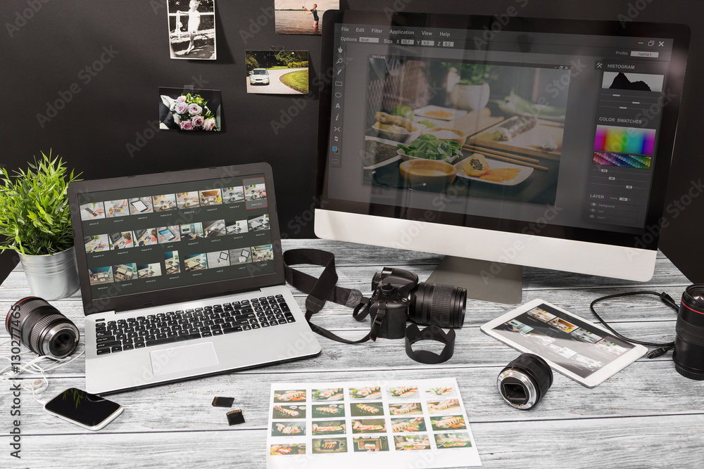 Photographers computer with photo edit programs. - obrazy, fototapety, plakaty 