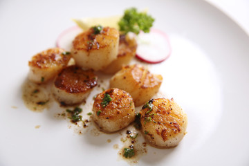 Fried Scallops in white