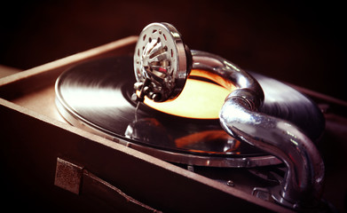 Poster - Old gramophone player, closeup