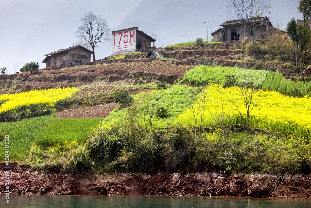 Depth sign shows 175 metres, the proposed water level when Three Gorges ...