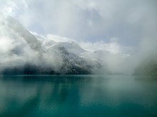 Górskie Jezioro W Alpach