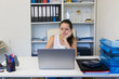 © dtatiana - Portrait of young woman working in the office