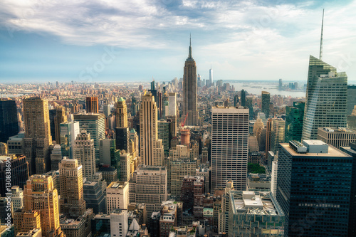 Fotografie, Obraz NEW YORK CITY: Observers view Midtown from Top of the Rock Rockefeller center
