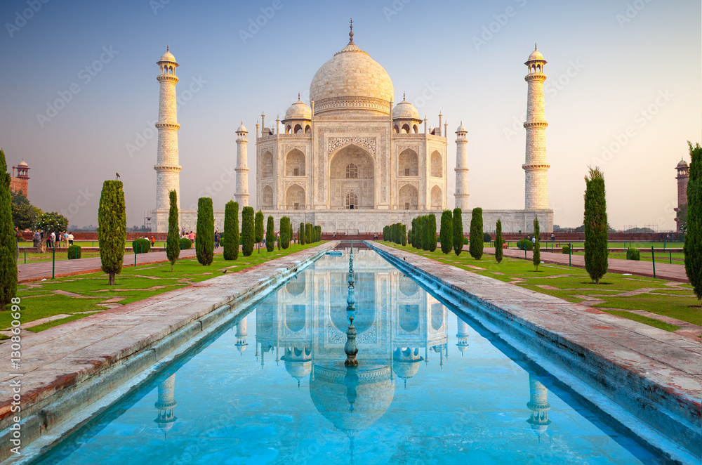 Taj Mahal, Agra, India - obrazy, fototapety, plakaty 