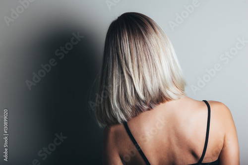 Carta da parati  Bob haircut