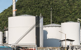 Fototapeta Paryż - oil and gas processing plant