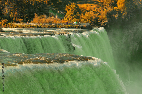 panorama-wodospadu-niagara-widok-od-strony-amerykanskiej