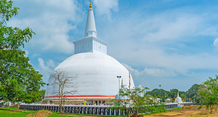 Canvas Print - The sites of veneration in Anuradhapura