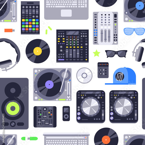 muzyczny-pojecie-bezszwowy-wzor-robic-z-ikonami-obejmuje-elementy-dj-rock-club-i-audio-wektor-eps10