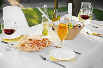 Poster - Table with food and drinks served for picnic