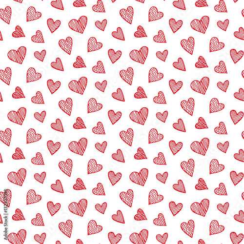 vector-romantic-seamless-pattern-with-hand-drawn-red-heart-doodles