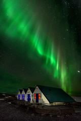 green northern lights - iceland