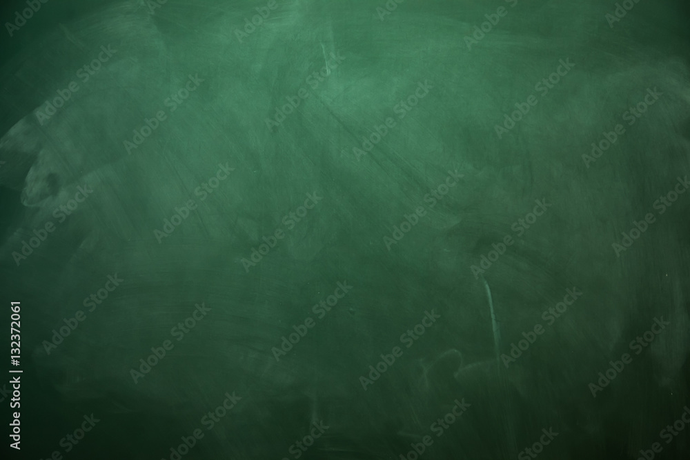 Blank green chalkboard - obrazy, fototapety, plakaty 