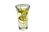 Fototapeta Łazienka - alcoholic drink in a glass with lemon