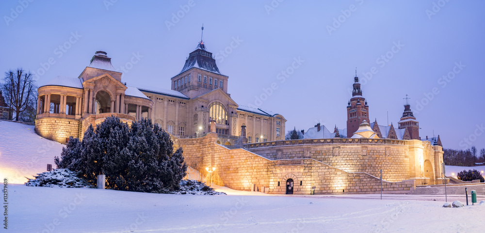 Obraz na płótnie Old landmarks of Szczecin in a winter coat w salonie