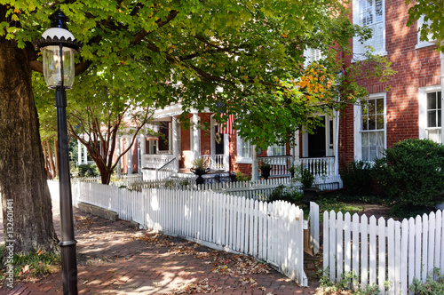 Fotografie, Obraz Historic restored Richmond, Virginia neighborhood. Horizontal.