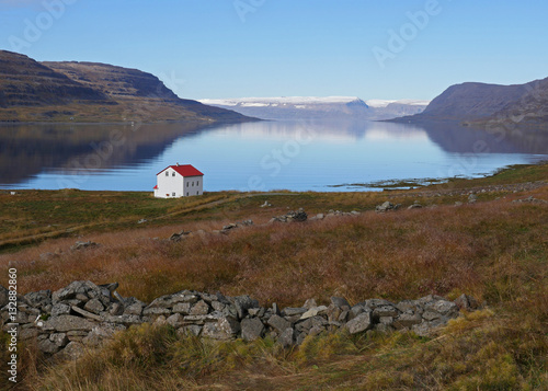 Einsames Haus Am Hestfjordur In Den Westfjorden Von Island Buy