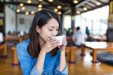 Sticker - Woman drink a cup of tea