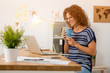 © ikostudio - Coffee break at work