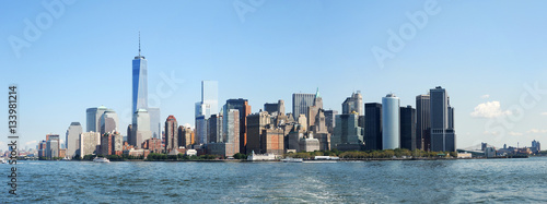 Plakat Manhattan skyline w przedniej wody