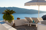 Fototapeta Niebo - Santorini, Grecja, Oia - Luksusowy Resort z pięknym widokiem na morze