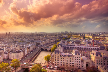 Fototapete - Sunset view across the city of Paris