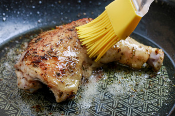 Canvas Print - Roasted chicken with herbs