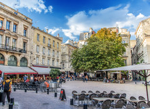 Bordeaux, Place Saint Pierre