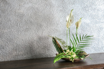 Poster - Flower arrangement on a color background