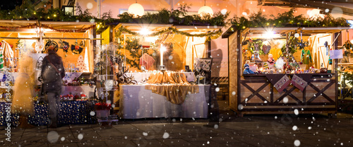 Cuadros en Lienzo Weihnachtsmarkt, Christkindlmarkt, Adventmarkt am Wörthersee - Kärnten