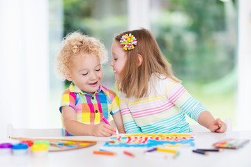 Wall Mural - Kids paint and draw at home