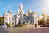 Fototapeta  - Plaza de Cibeles mit dem Brunnen und Palast Cibeles in Madrid, der spanischen Hauptstadt.